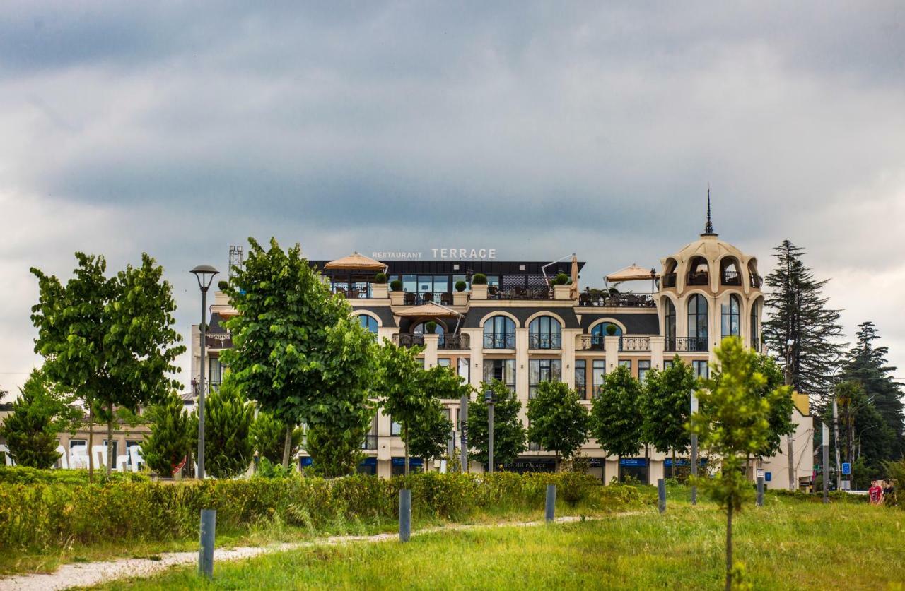 Garden Palace Zugdidi Kültér fotó
